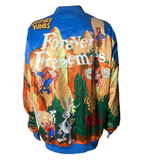 Looney Tunes Satin Bomber Jacket Mens XL Frenemies Bugs Bunny Yosemite Sam - Picture 14 of 15